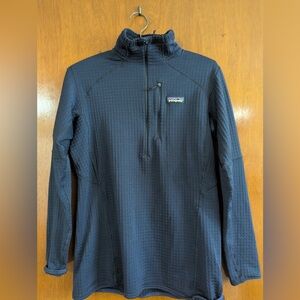 Patagonia Women’s R1 Pullover Jacket - M - Navy Blue